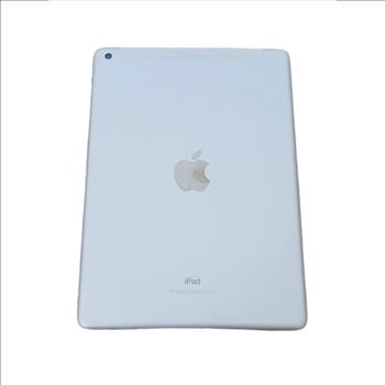 Apple iPad 6th Gen. 32GB, Cellular + Wi-Fi, 9.7in - Silver EXCELLENT