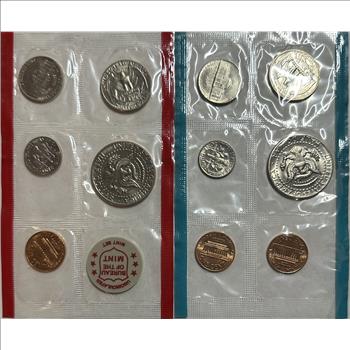 >1971 U.S. Mint Uncirculated Coin Set - 11 Coins and Mint Token in Original Government Packaging
