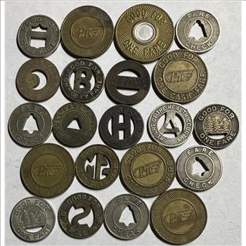 >Lot of 21 Transit Tokens - Great Collection