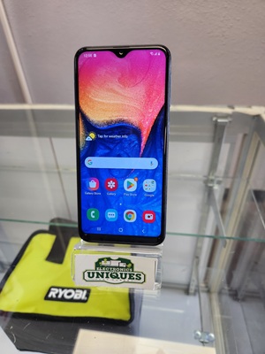 Samsung Galaxy A10e 32GB Smartphone - Unlocked