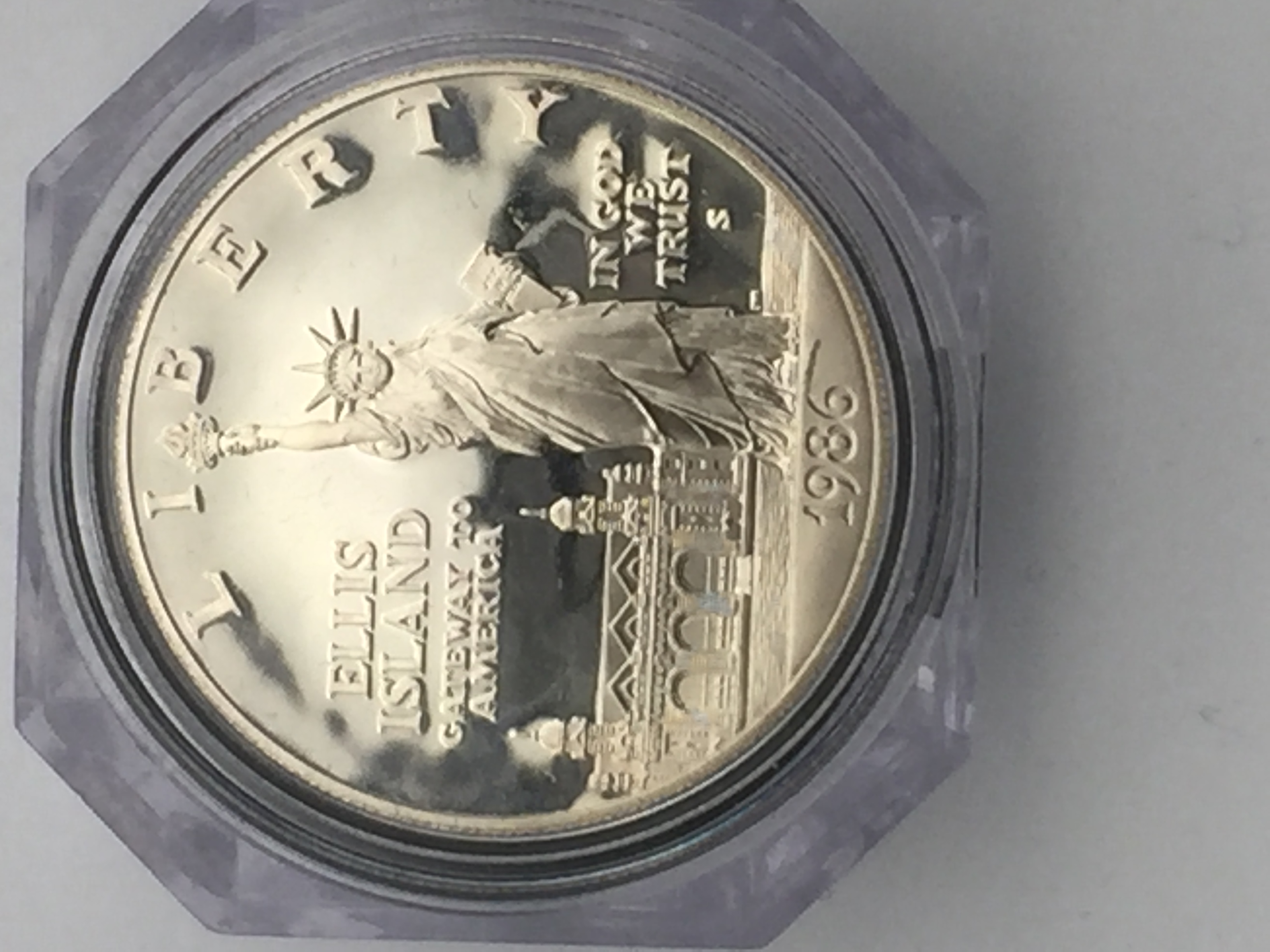 1986S Statue of Liberty Ellis Island Silver Dollar 90 Silver