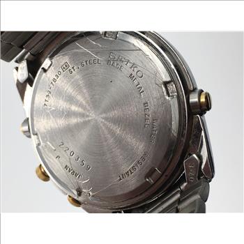 Vintage Seiko Alarm Chronograph Two Tone 7T32-7B30 Quartz Mens Watch 7 1/2 Wrist Scratches on Back 