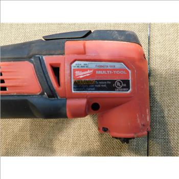 Milwaukee 2626-20 Multi Tool w/ M18 5Ah Battery 