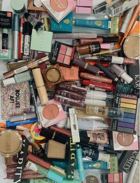 50 pcs Assorted Make Up Retail $1200.00