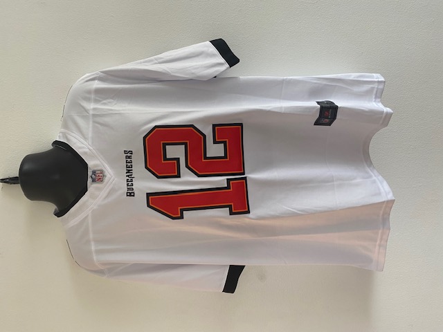 Tampa Bay Buccaneers Tom Brady Replica Jersey Size Large