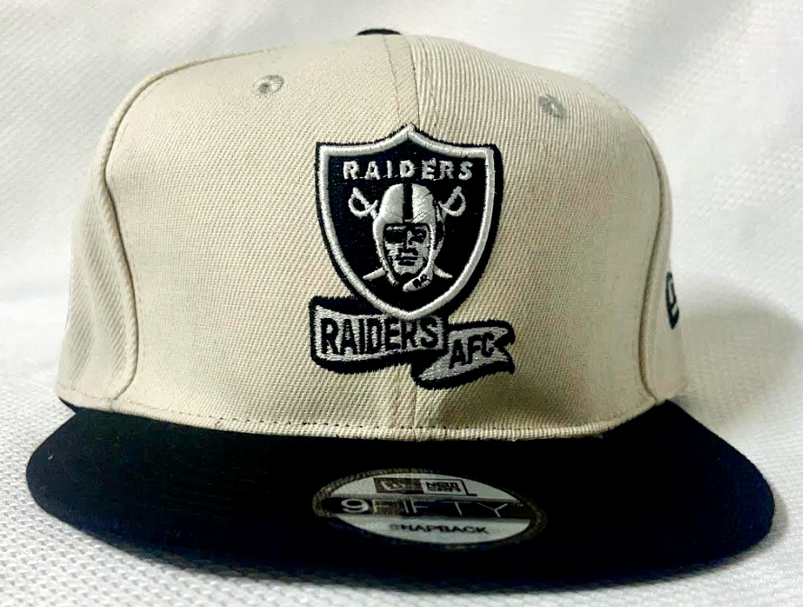 Bonnet New Era NFL Las Vegas Raiders – Tricoté à Pompons Et Manchettes – Neuf OSFM