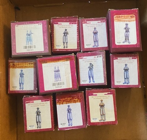 11 pcs Jewish Klezmer Figurine