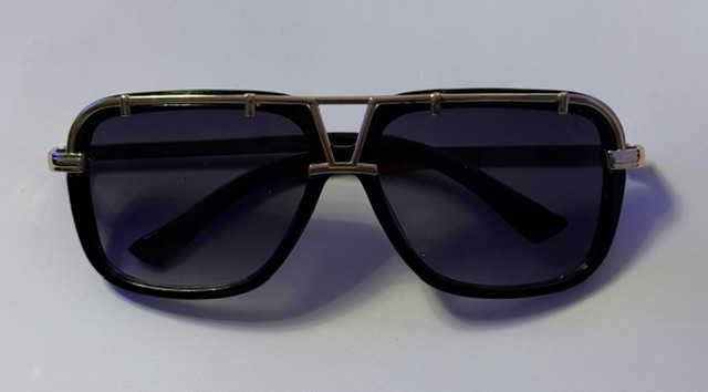 Oversized Square Sunglasses w/ Black/Gold