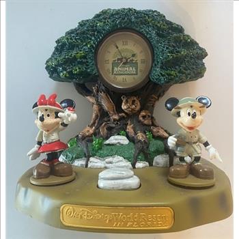 Disney Animal Kingdom Mickey & Minnie Mouse Animated Clock