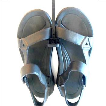 Men's Sandles Size 10