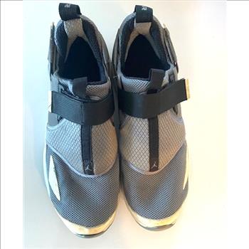 Men's AirJordans Nike Running Shoes Size 12