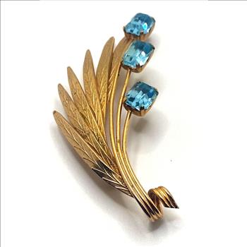 Vintage Gold Tone 3 Prong Set Blue Topaz Stone Brooch/Pin Circa 1960