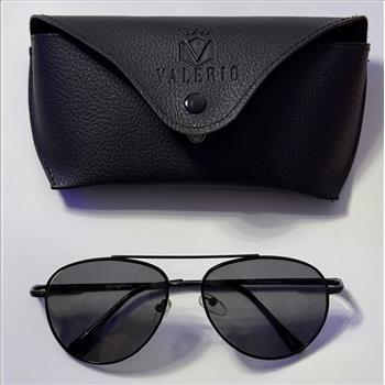 Aviator Sunglasses w/ Black Textured Valerio Glasses Case 