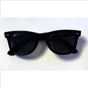 Ray-Ban Wayfarer Sunglasses 