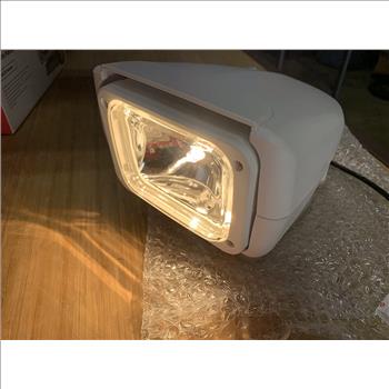 HSl30 Halogen Searchlight with Wireless Remote