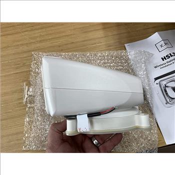 HSl30 Halogen Searchlight with Wireless Remote