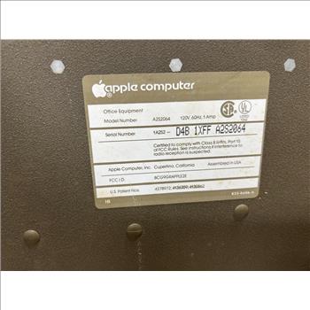 Apple ][e 2e computer with duodisk and color monitor 