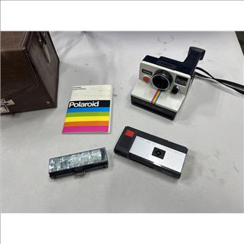 Polaroid instant land camera and instamatic 20 - includes case