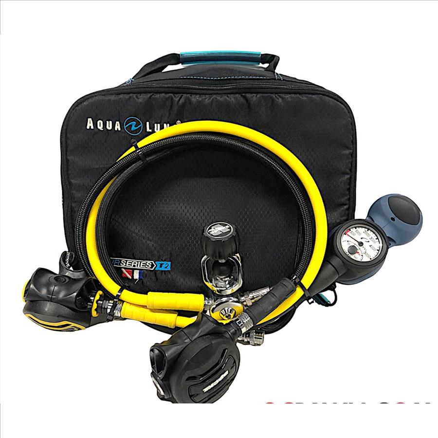 OCEANIC VEO 3.0 COMPASS AND REGULATOR KIT Property Room