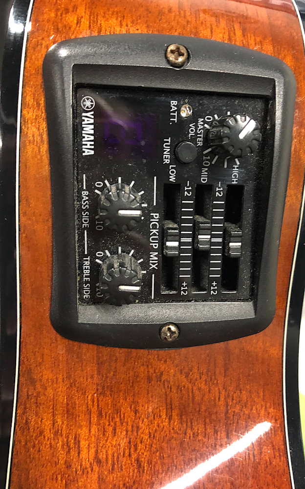 YAMAHA NTX700 6 STRING ACOUSTIC/ELECTRIC GUITAR Property Room