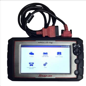 SNAP ON EESC333 APOLLO D8 OBD II DIAGNOSTIC SCANNER
