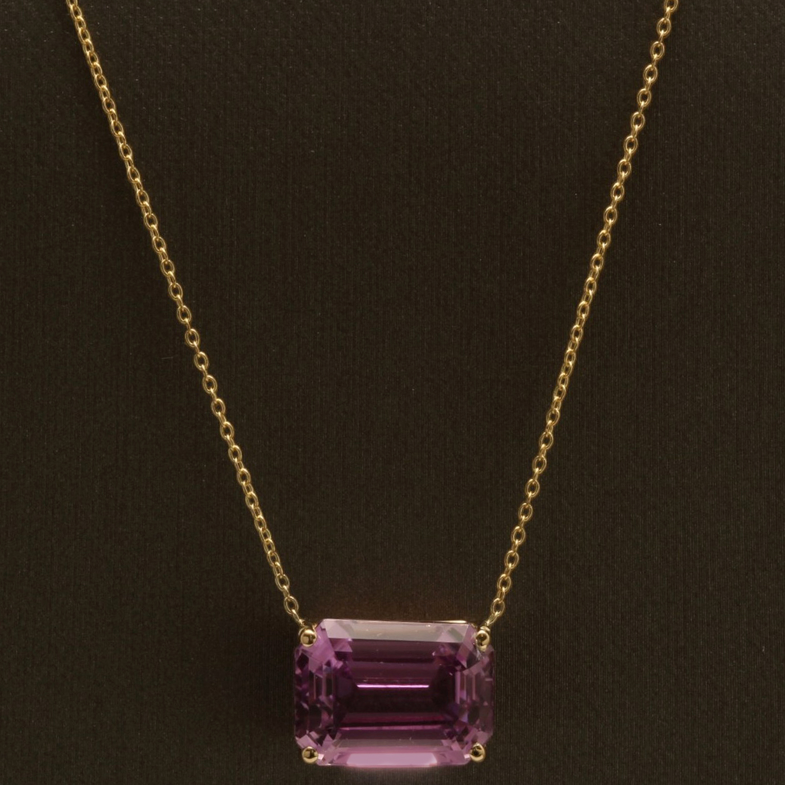 14.00Ct Natural Kunzite 14K Solid Yellow Gold Necklace