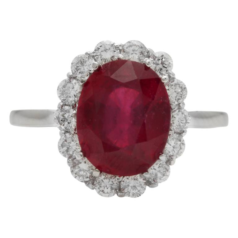 3.60 Carats Impressive Red Ruby and Natural Diamond 14K White Gold Ring