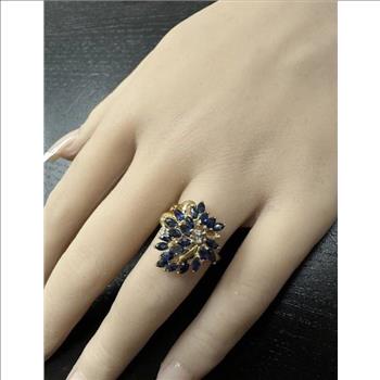 Estate 3.00 Carats Exquisite Natural Blue Sapphire and Diamond 14K Solid Yellow Gold Ring
