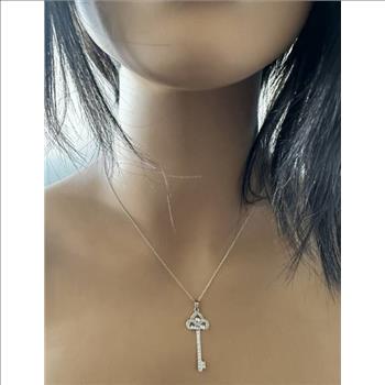 0.60Ct Splendid 14k Solid White Gold Key Pendant Necklace