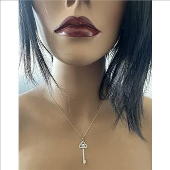 0.60Ct Splendid 14k Solid White Gold Key Pendant Necklace