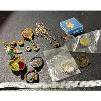 Mixed Fashion Jewelry Lot (rings, pins, pendants, slides)