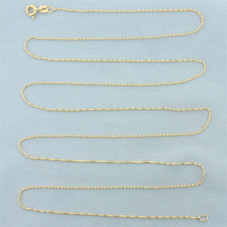 Italian 32 Inch Twisting Box Link Chain Necklace in 18k Yellow Gold