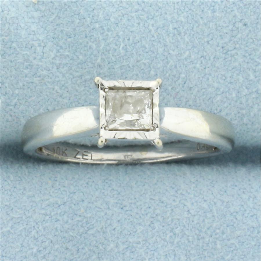 Princess Cut Diamond Solitaire Engagement Ring in 10k White Gold