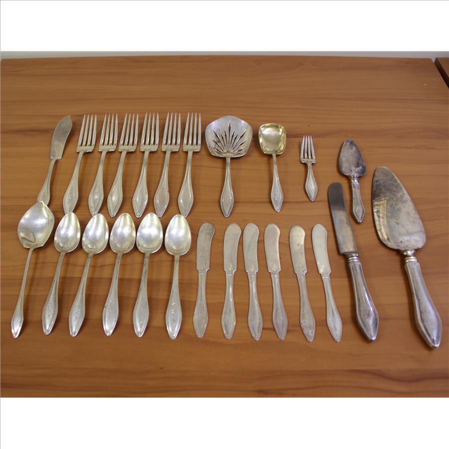 Towle Mary Chilton Sterling Silver Twenty Five Piece Flatware Set Monogrammed