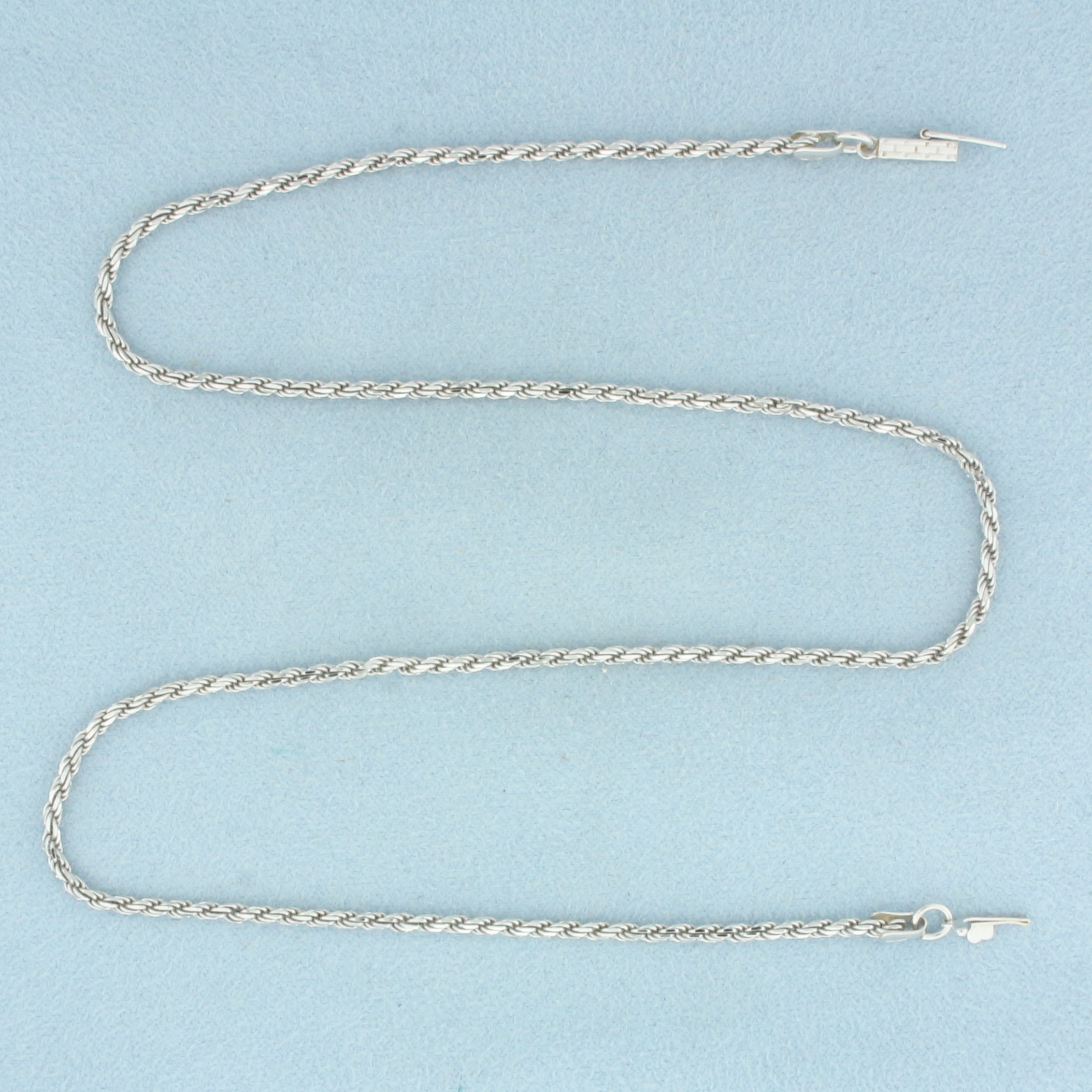 16 Inch Italian Rope Link Chain Necklace in 14k White Gold | Property Room