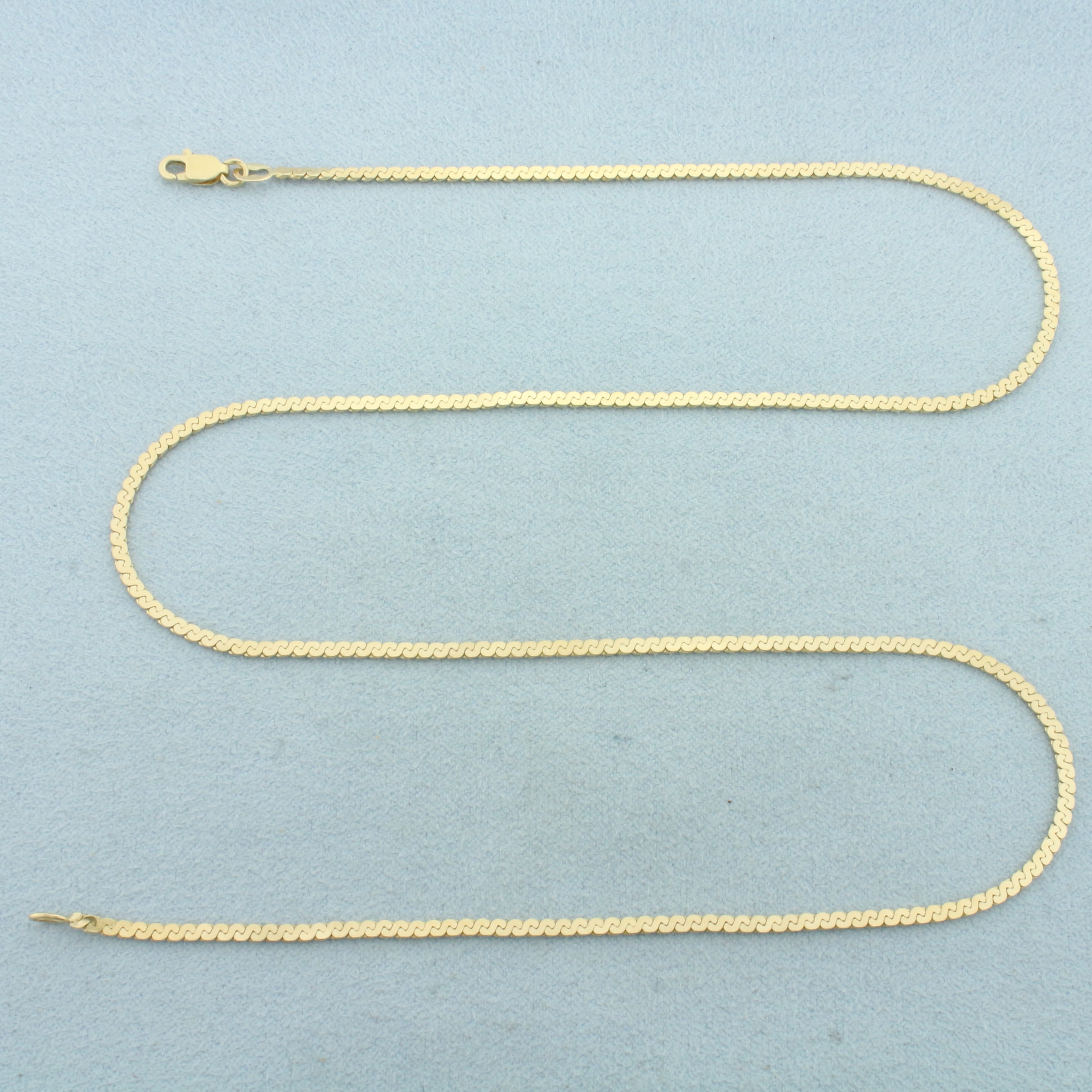 19 Inch S-Link Chain Necklace in 14k Yellow Gold | Property Room