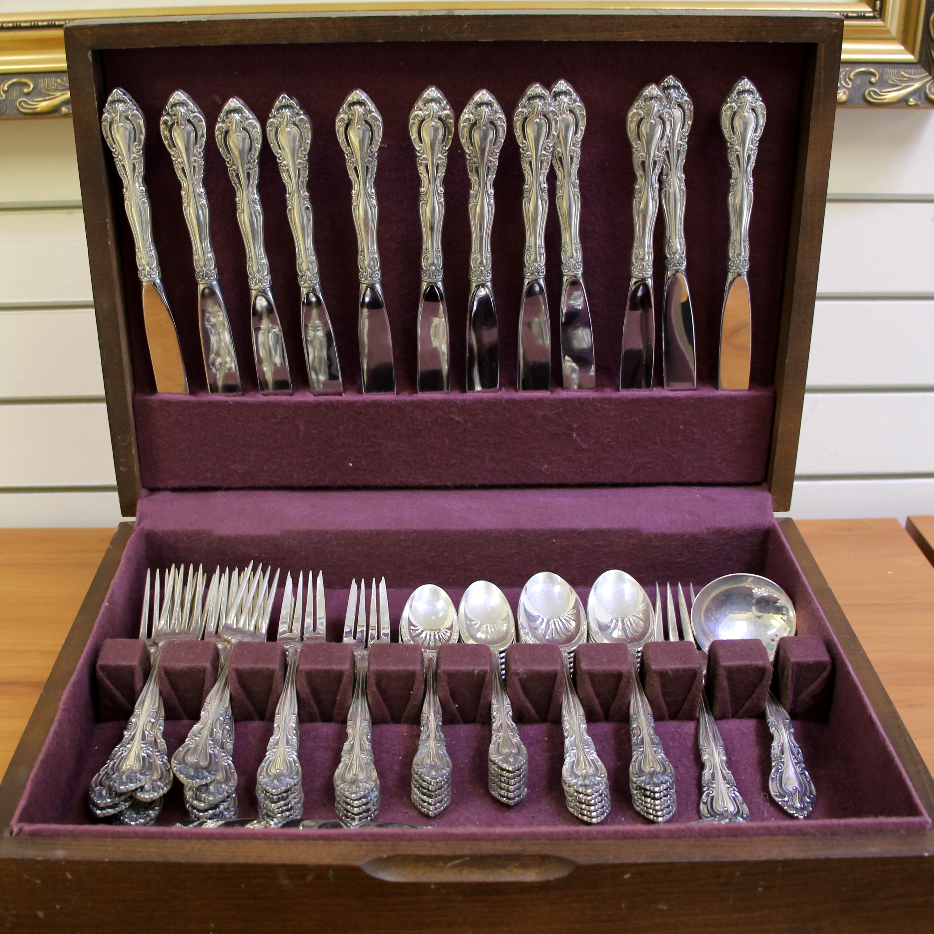 Alvin Vivaldi Sixty Four Piece  Sterling Silver Flatware Set