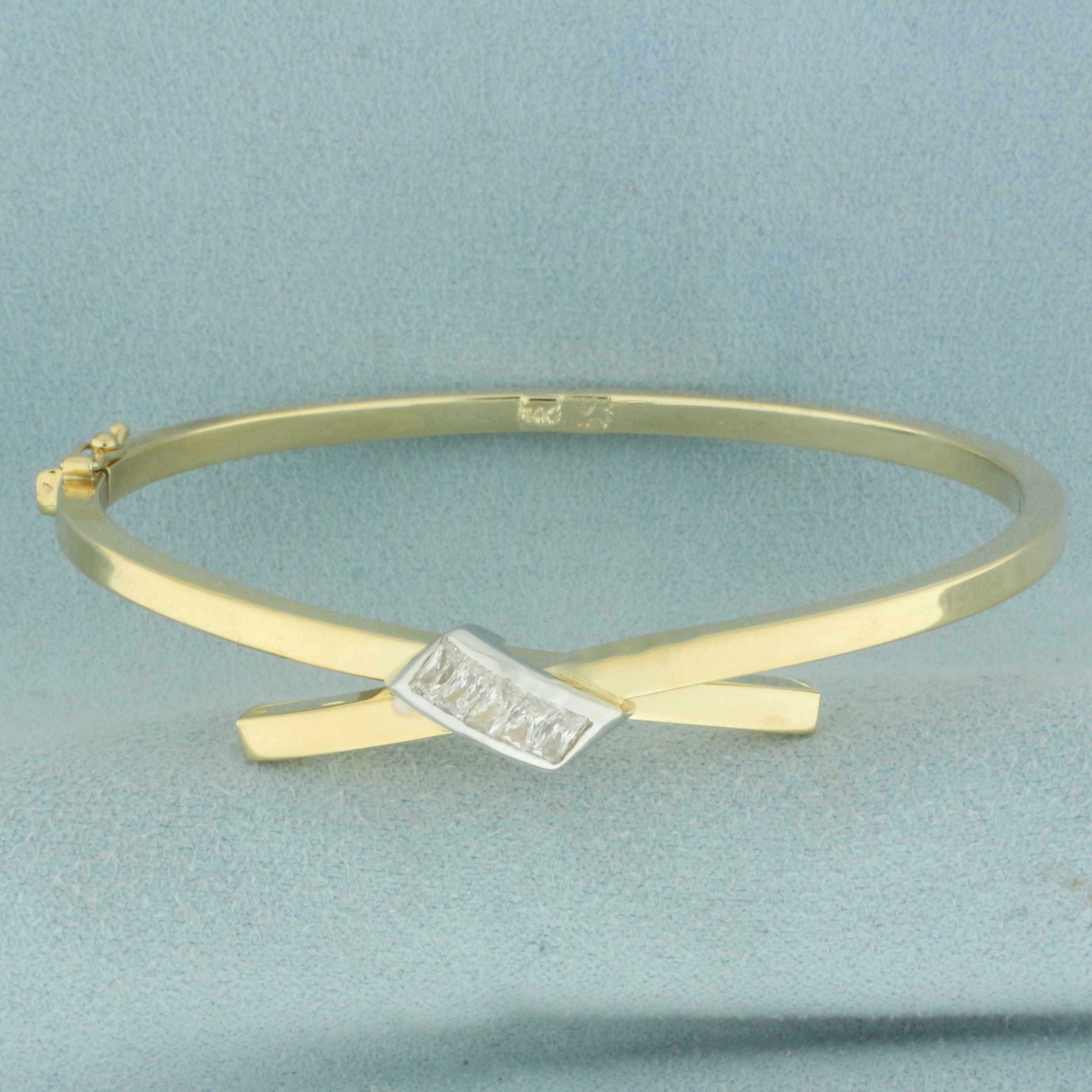 Criss Cross Hinged Bangle Bracelet in 14k Yellow Gold