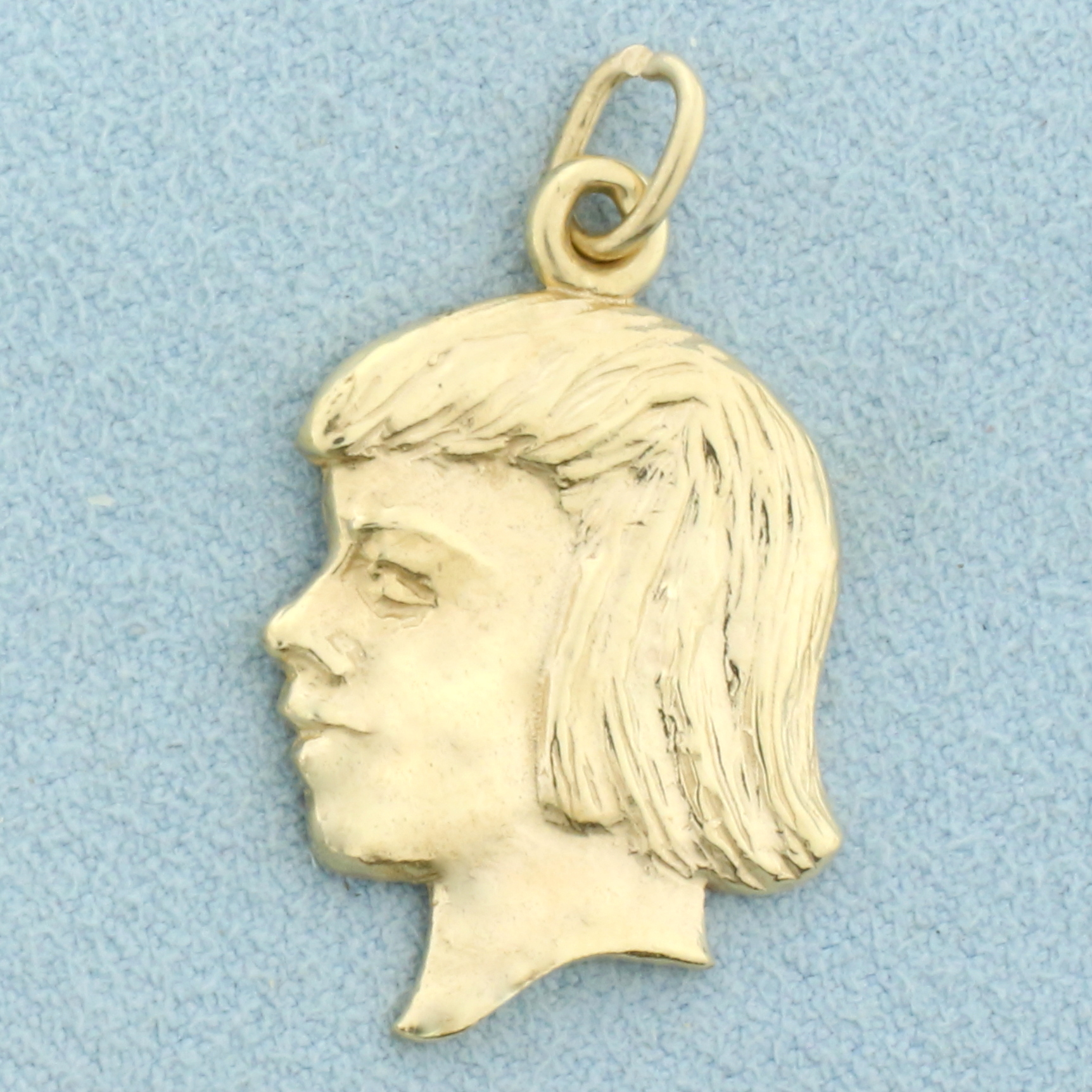 Engravable Girl Silhouette Pendant in 14K Yellow Gold