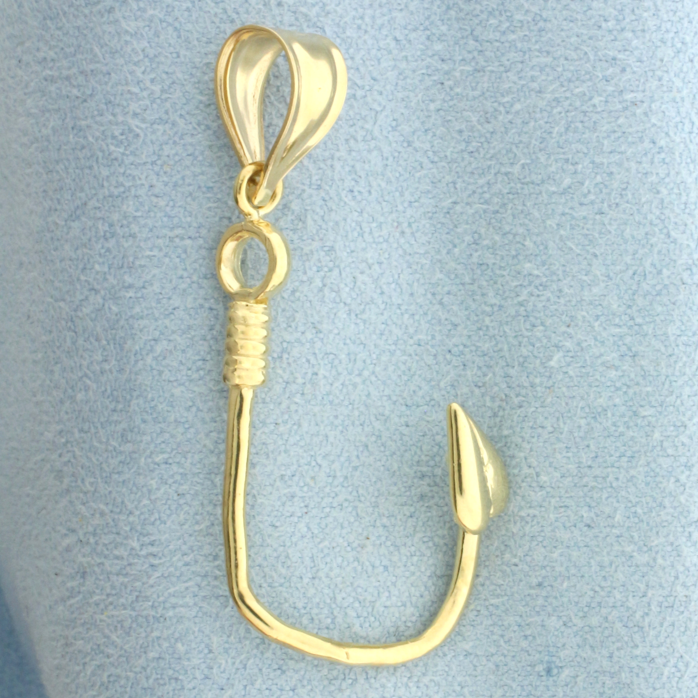 Fishing Hook Pendant in 14k Yellow Gold