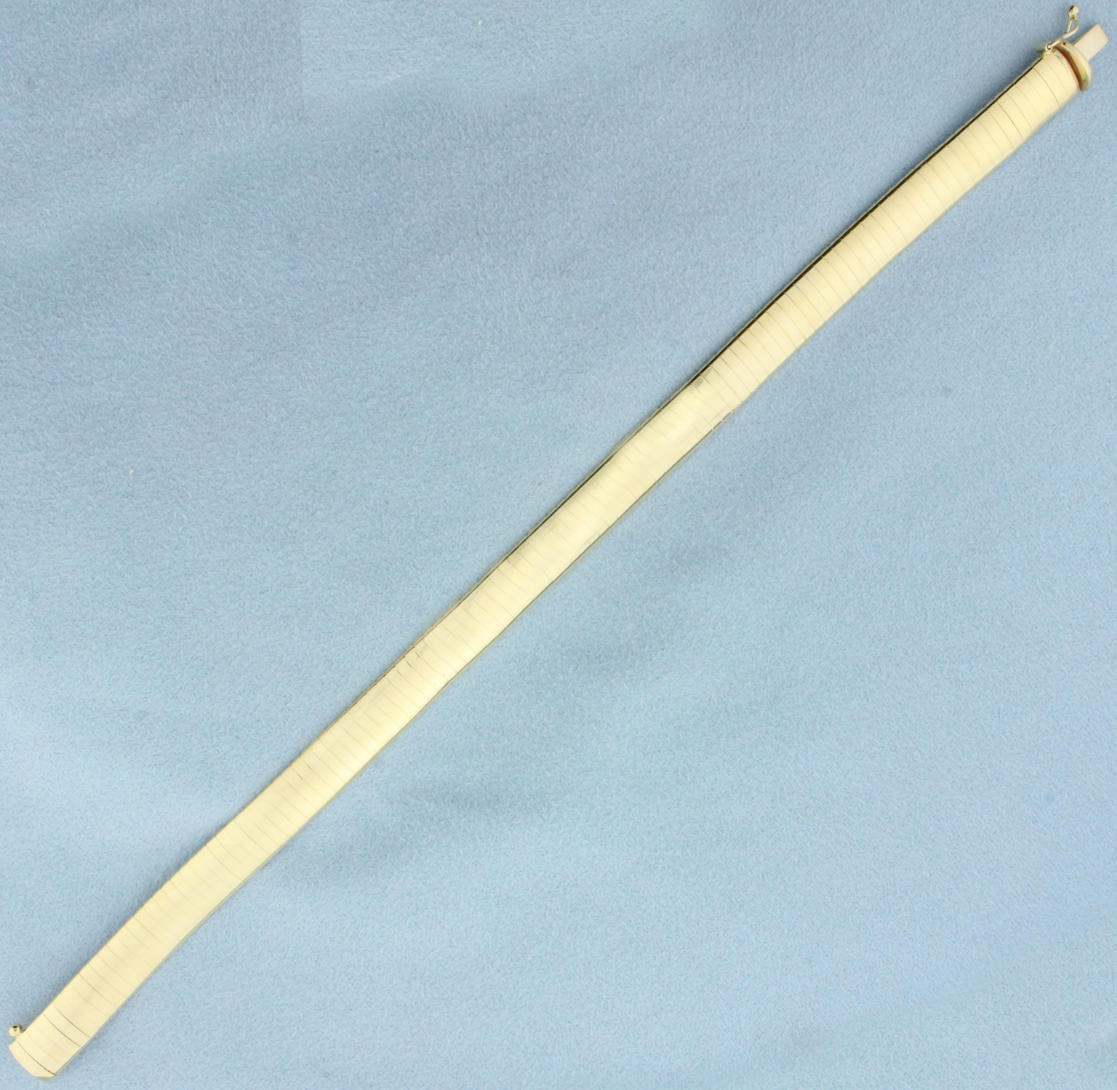 Italian Omega Link Bracelet in 14k Yellow Gold