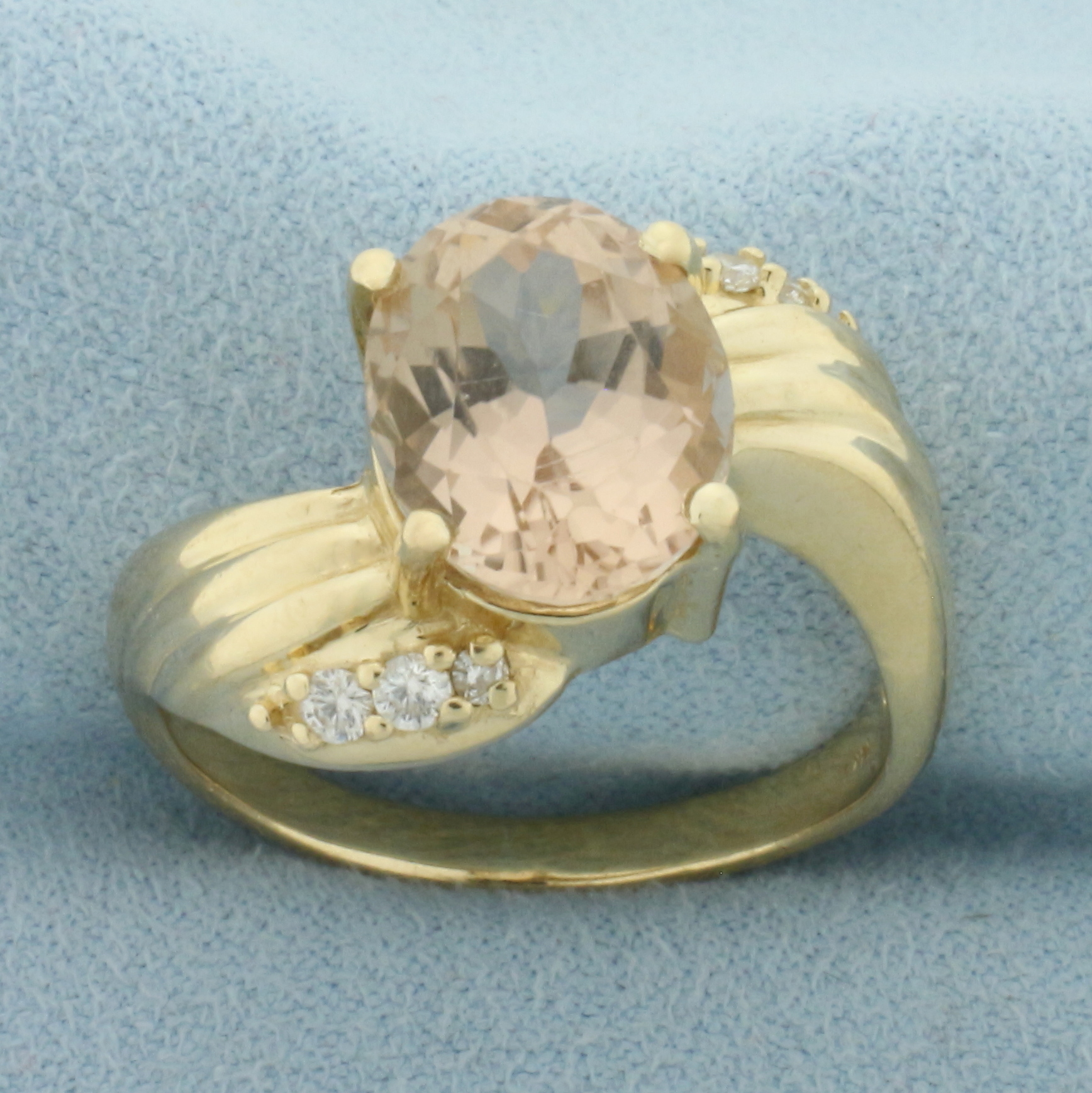 Morganite and Diamond Ring in 14k Yellow Gold