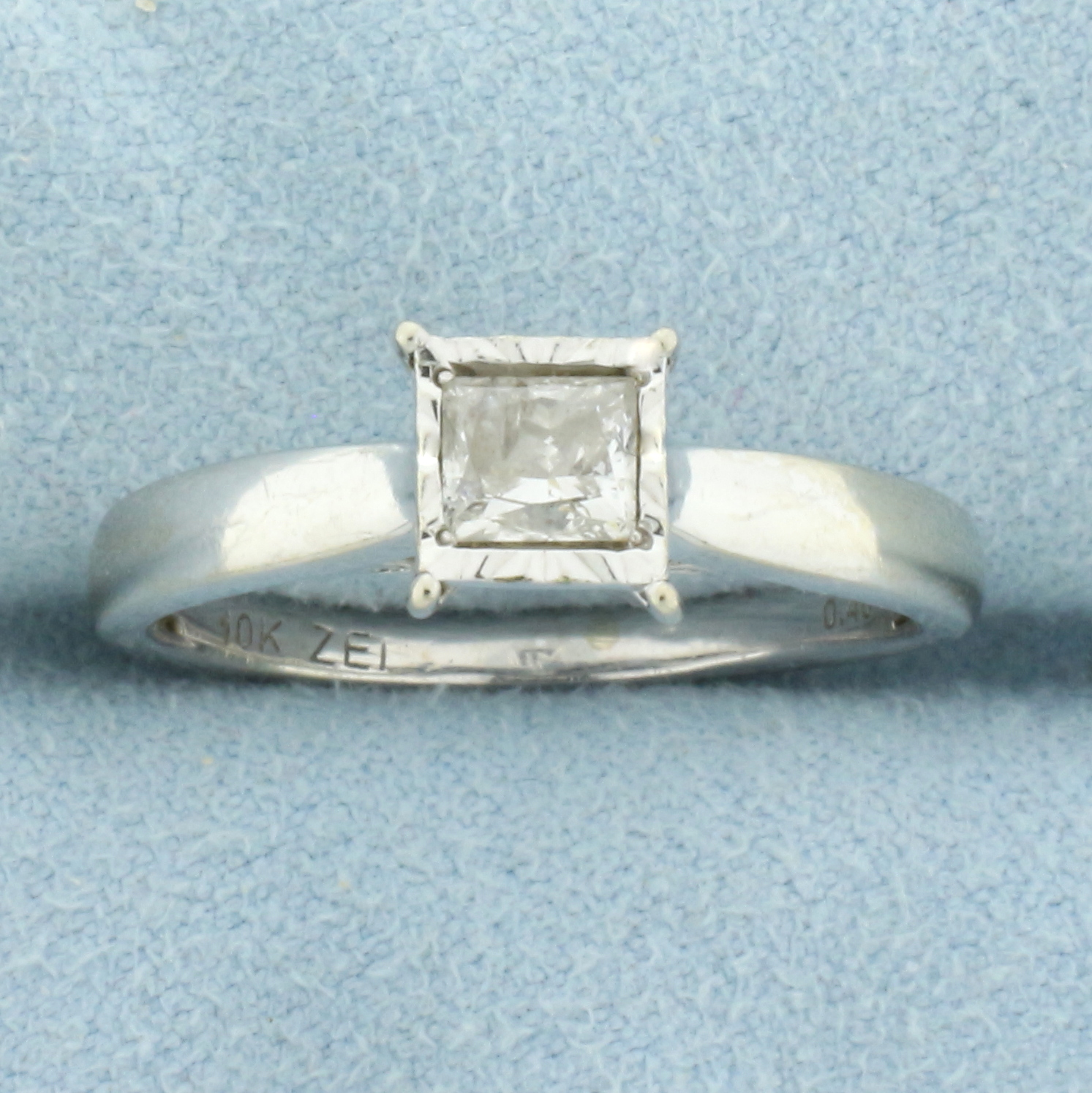 Princess Cut Diamond Solitaire Engagement Ring in 10k White Gold