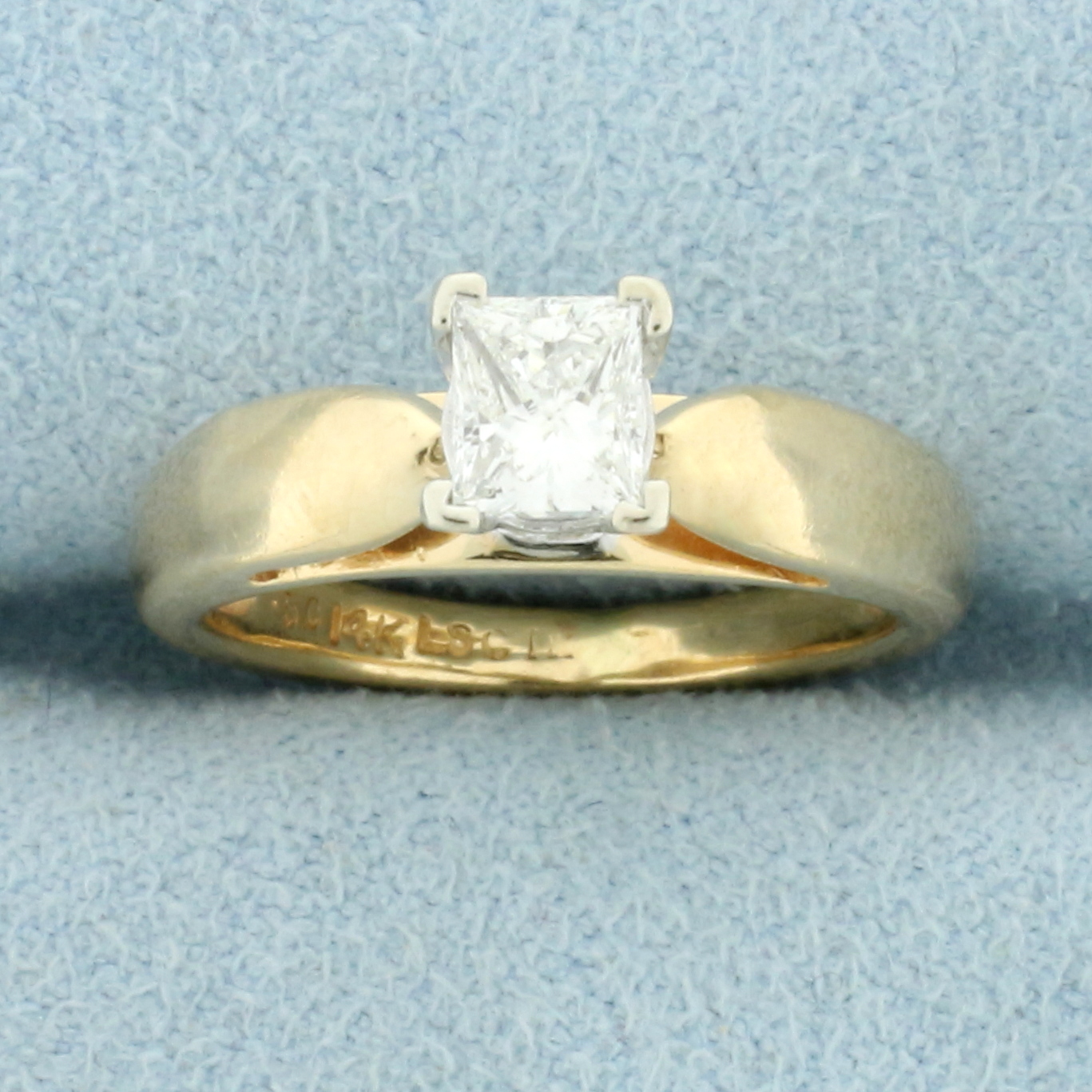 Solitaire Princess Diamond Engagement Ring in 14K Yellow Gold