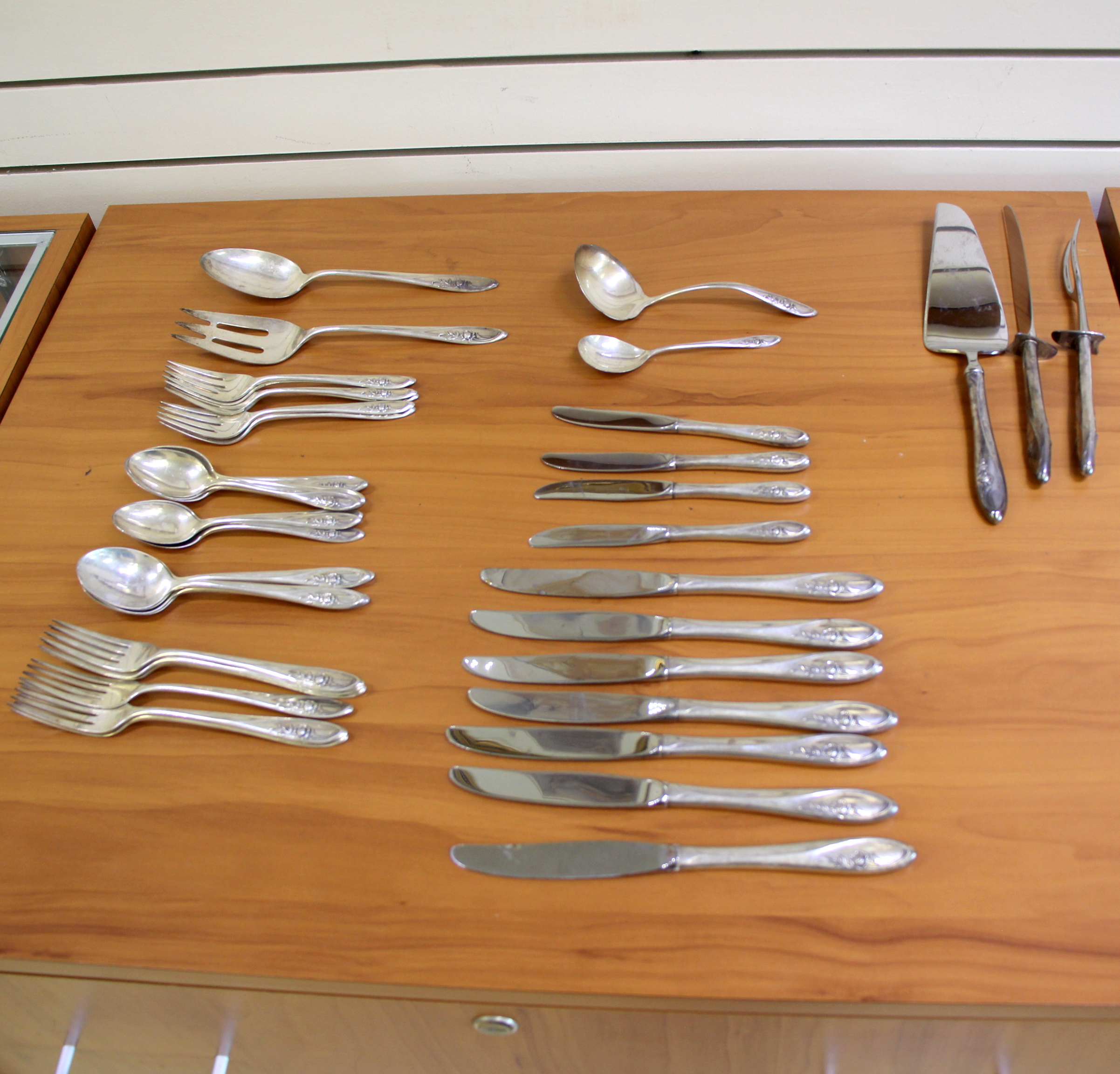 Towle "Sculptured Rose" Sterling Silver Flatware Set of 42