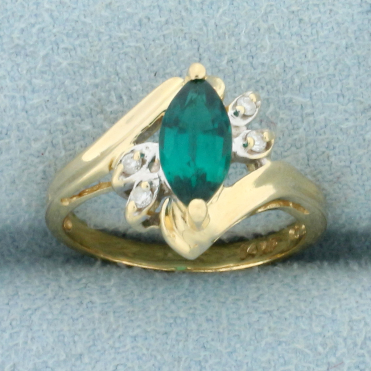 Tsavorite Garnet and Diamond Pinky Ring in 14K Yellow Gold