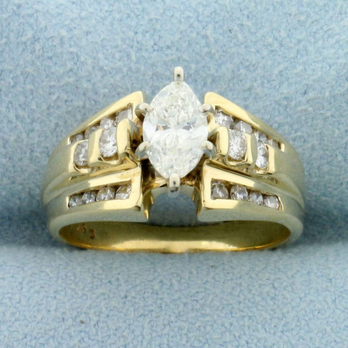 Vintage 1ct TW Marquise Diamond Engagement Ring in 14K Yellow Gold ...