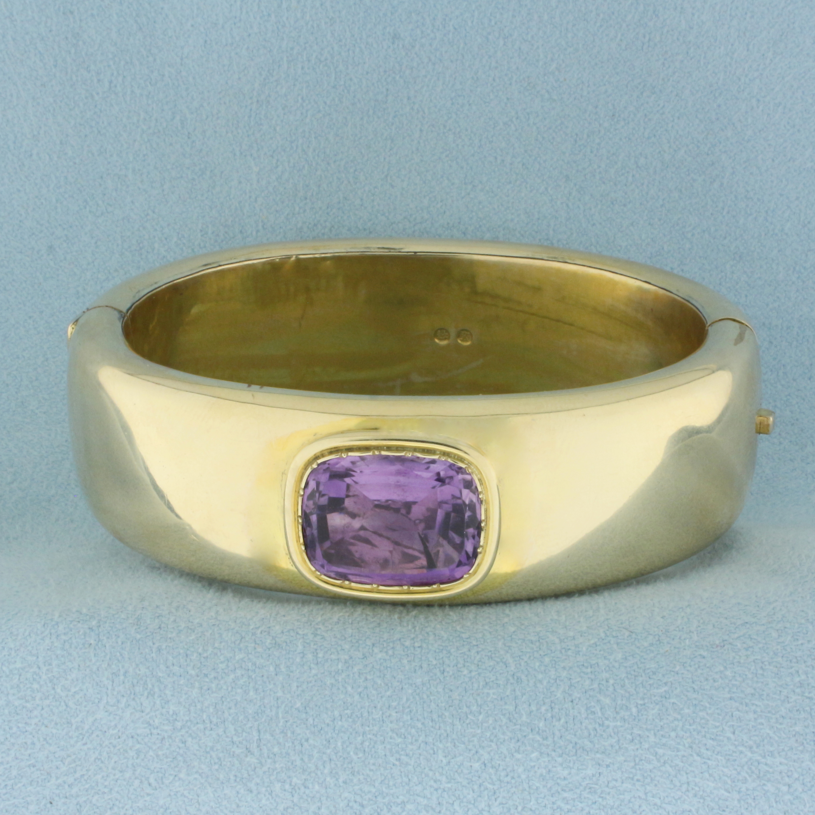 Vintage Amethyst Wide Hinged Bangle Bracelet in 14k Yellow Gold