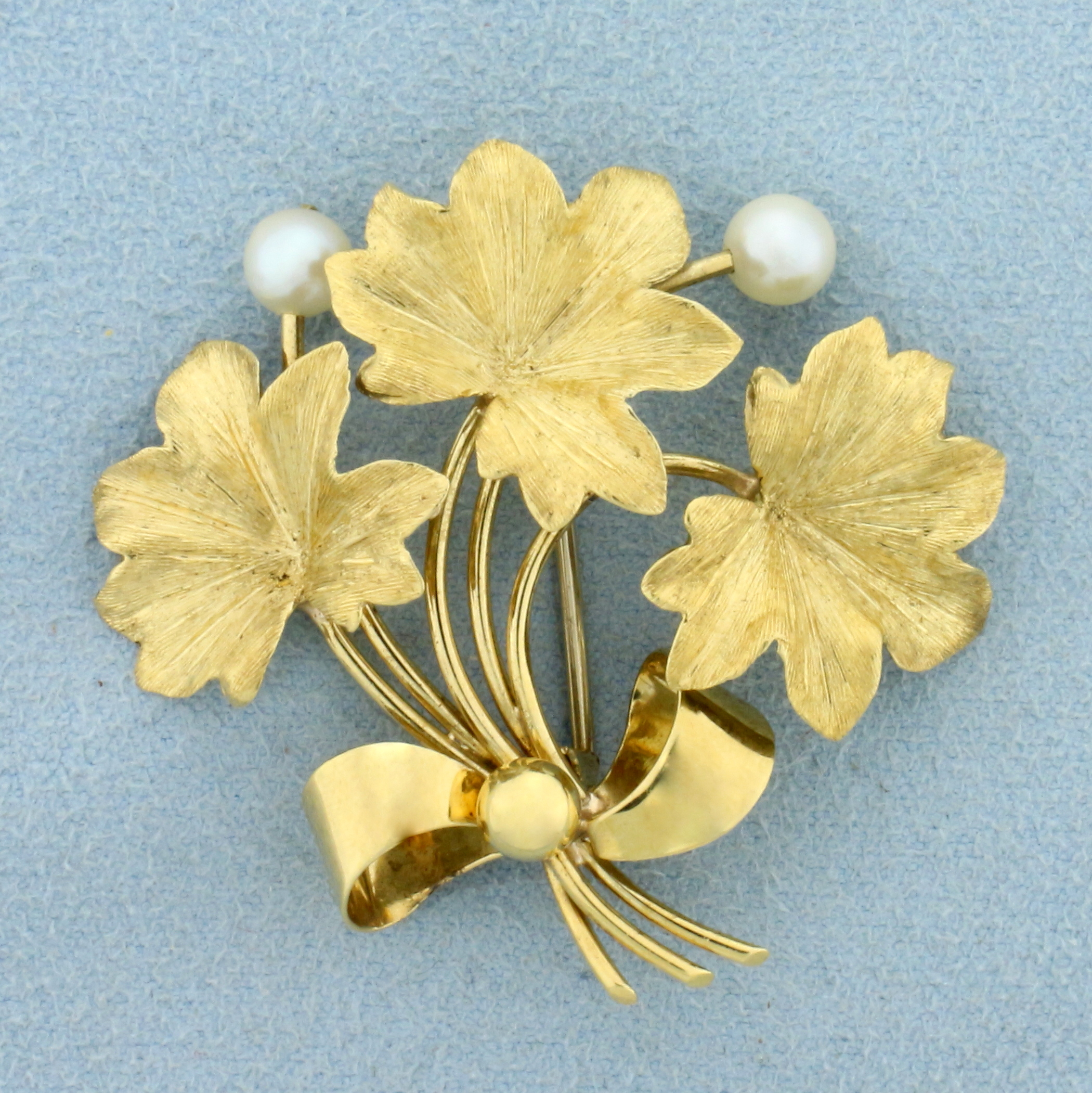 Vintage Italian Flower Pearl Pin in 18K Yellow Gold
