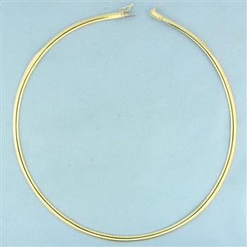 17 Inch Italian Omega Link Necklace in 10k Yellow Gold